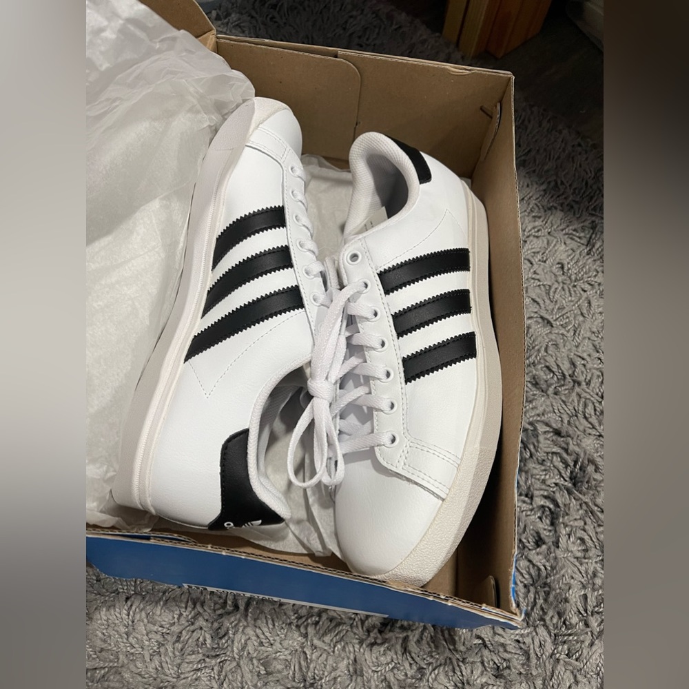ADIDAS ORIGINAL COAST STAR J WHITE LEATHER SNEAKERS SIZE 7 MENS/ 8 WOMENS